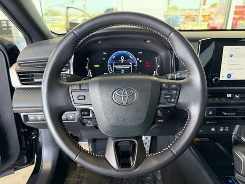 Certified 2025 Toyota Camry SE FWD image 24