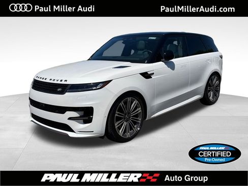 Used 2025 Land Rover Range Rover Sport Dynamic SE AWD/4WD image 1