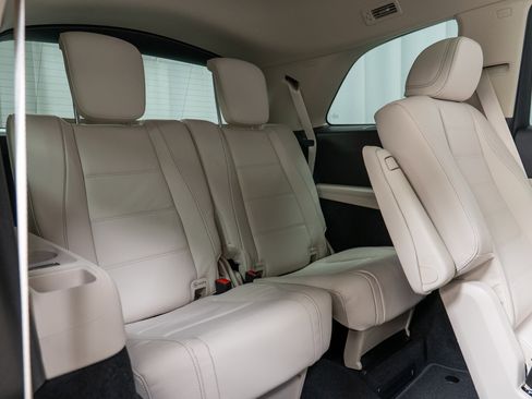 New 2026 Mercedes-Benz GLS 450 4MATIC image 25