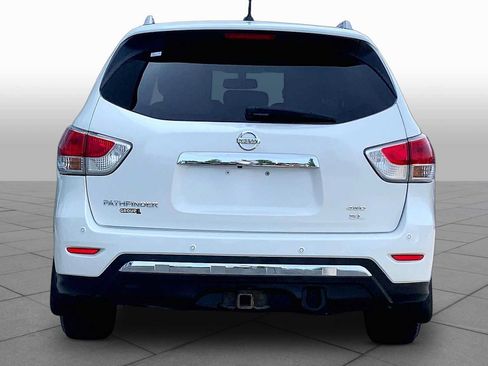 Used 2016 Nissan Pathfinder SL w/ SL Premium Package AWD/4WD image 5