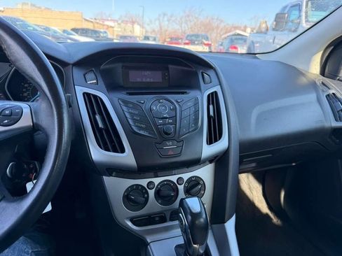 Used 2012 Ford Focus SE w/ SE Sport Pkg image 7