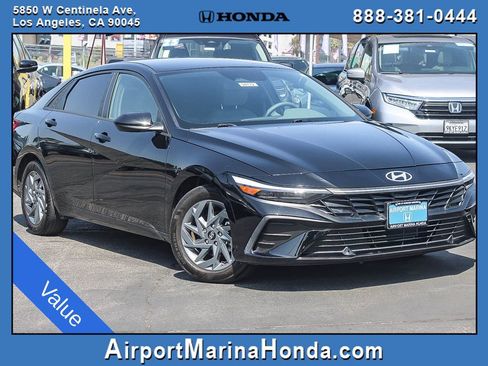 Used 2024 Hyundai Elantra SEL FWD image 1