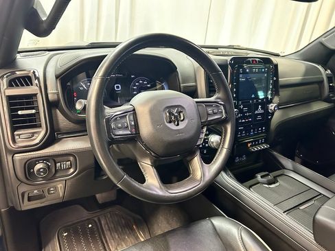 Used 2023 RAM 1500 Limited AWD/4WD image 3
