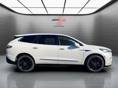 Used 2023 Buick Enclave Essence w/ Experience Buick Package image 14