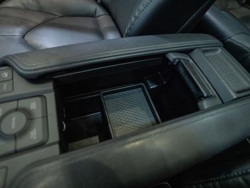 Certified 2025 Toyota Grand Highlander AWD image 32