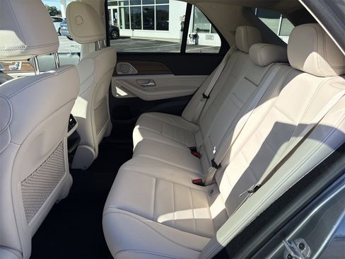 New 2026 Mercedes-Benz GLE 450 4MATIC image 12