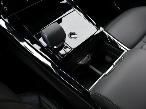 New 2026 Land Rover Range Rover Sport Dynamic SE AWD/4WD image 25