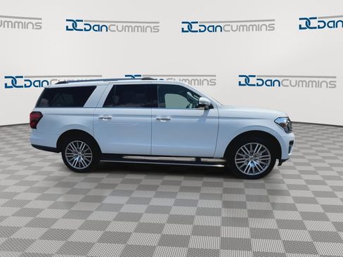 Used 2024 Ford Expedition Max Limited AWD/4WD image 2