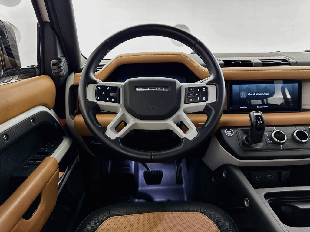Certified 2024 Land Rover Defender 110 X-Dynamic SE AWD/4WD image 23