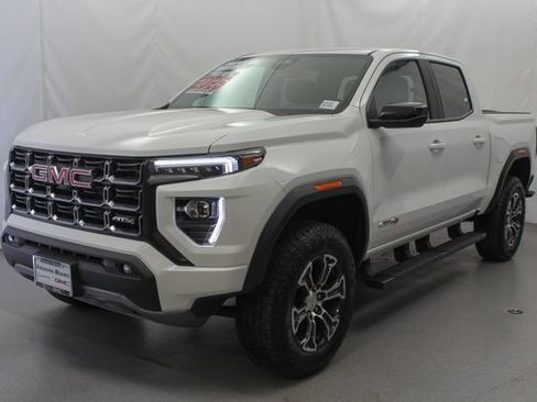 New 2025 GMC Canyon AT4 AWD/4WD image 5