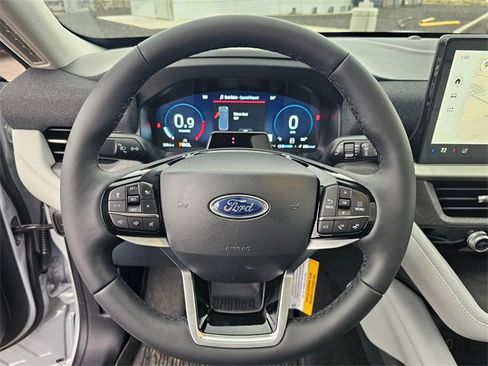 New 2026 Ford Explorer Platinum w/ LUX Leather Package image 16