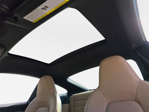 Used 2021 Porsche 911 Carrera image 33