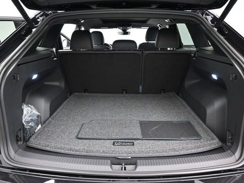 New 2026 Volkswagen Atlas Cross Sport SE AWD/4WD image 12