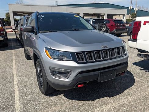 Used 2019 Jeep Compass Trailhawk w/ Cold Weather Group image 1