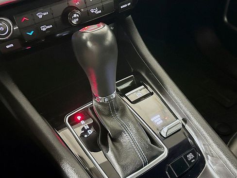 Used 2022 Jeep Compass Latitude image 17