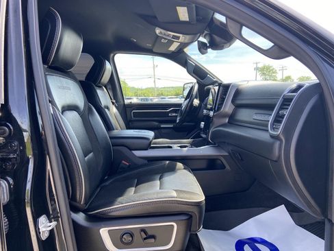 Used 2022 RAM 1500 Laramie w/ Sport Appearance Package AWD/4WD image 22