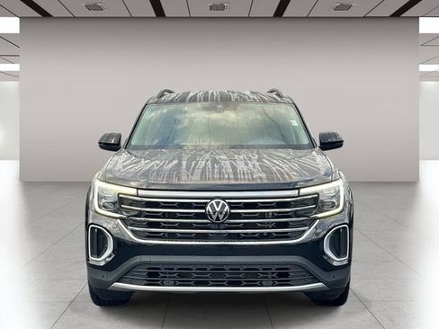 Used 2025 Volkswagen Atlas SE AWD/4WD image 9