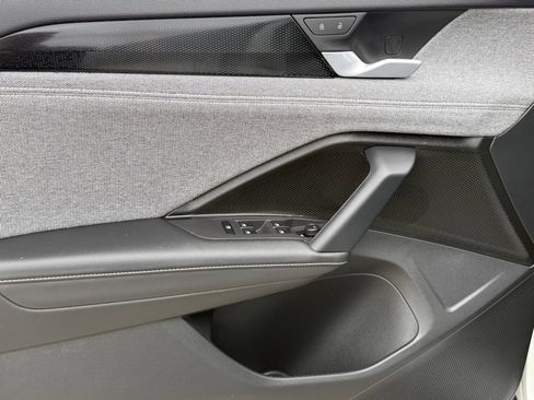 New 2025 Volkswagen Tiguan S image 12