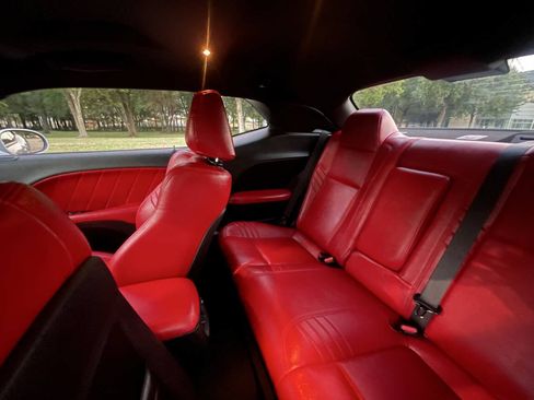 Used 2022 Dodge Challenger GT AWD/4WD image 11