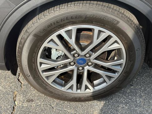 Used 2020 Ford Escape SEL FWD image 18