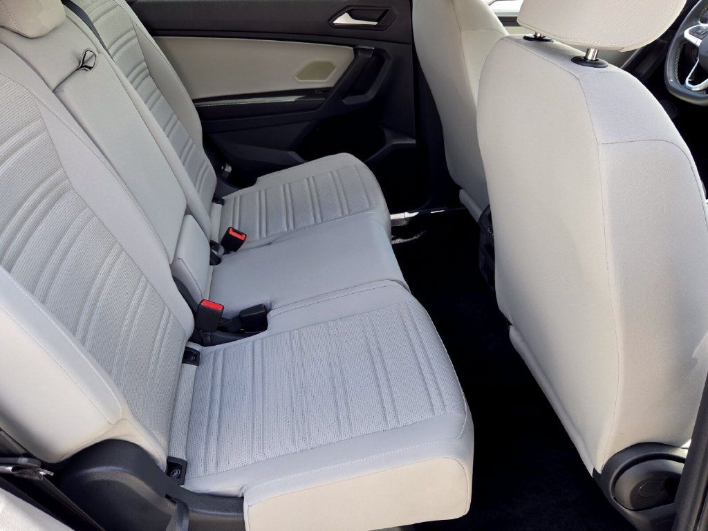 Certified 2024 Volkswagen Tiguan S FWD image 17