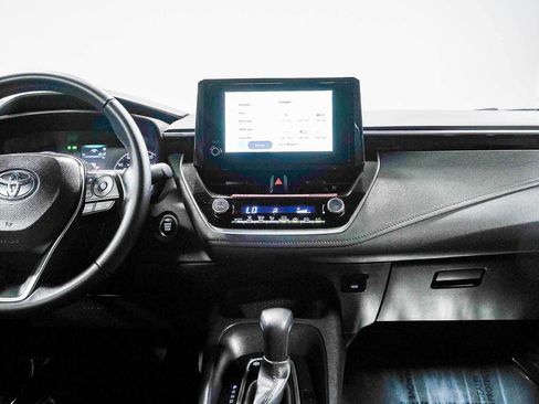 Certified 2025 Toyota Corolla SE FWD image 14
