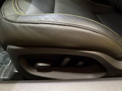 Used 2018 Chevrolet Corvette Stingray Convertible image 19