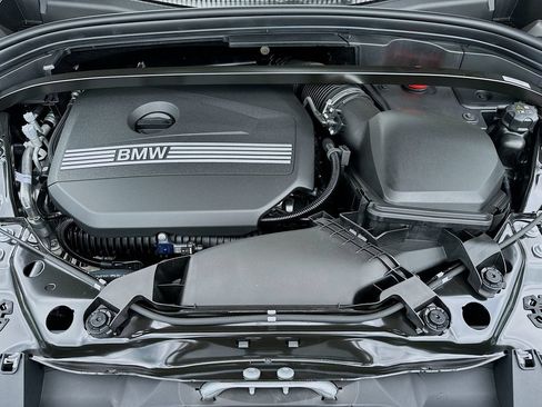 New 2026 BMW X1 xDrive28i w/ Technology Package AWD/4WD image 30