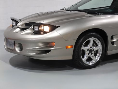 Used 2000 Pontiac Firebird Formula RWD image 31