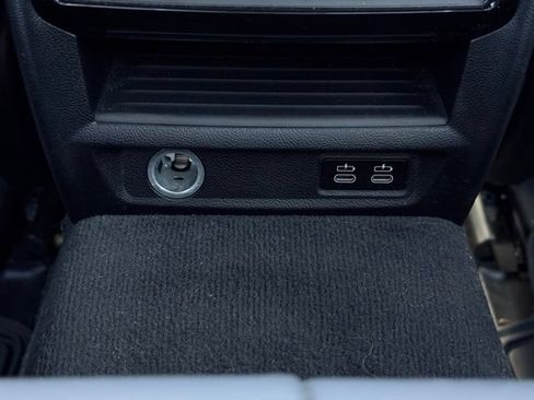 Used 2023 BMW M550i xDrive w/ Executive Package AWD/4WD image 28
