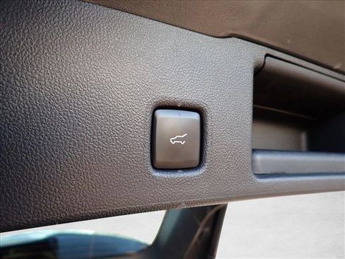 Certified 2024 Ford Escape ST-Line image 9