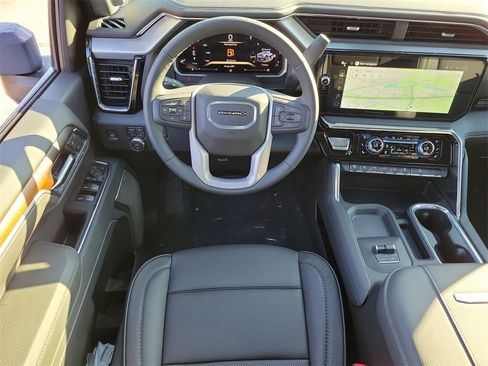 New 2026 GMC Sierra 2500 Denali w/ Denali Reserve Package image 18