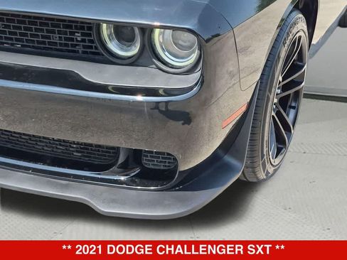Used 2021 Dodge Challenger SXT RWD image 10