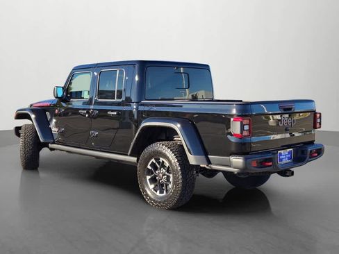New 2025 Jeep Gladiator Rubicon image 4