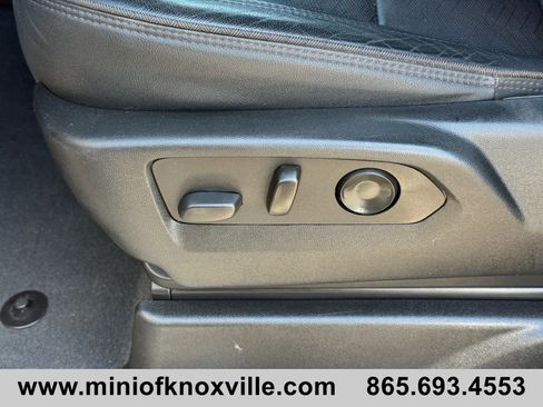 Used 2022 Chevrolet Suburban High Country AWD/4WD image 13