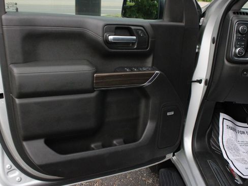 Used 2020 Chevrolet Silverado 1500 RST AWD/4WD image 13