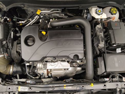 Used 2024 Chevrolet Equinox LT w/ LPO, Floor Liner Package FWD image 30