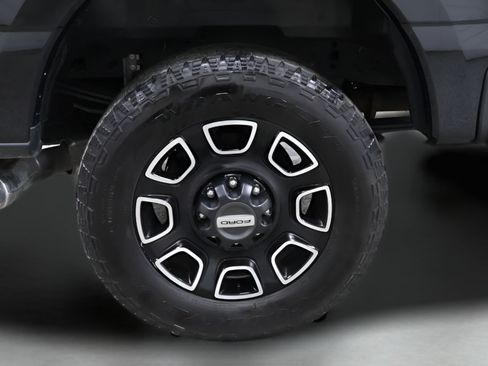 Used 2023 Ford F250 Platinum AWD/4WD image 38