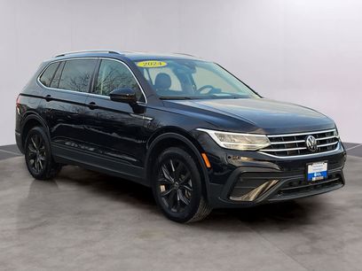 Used 2024 Volkswagen Tiguan SE