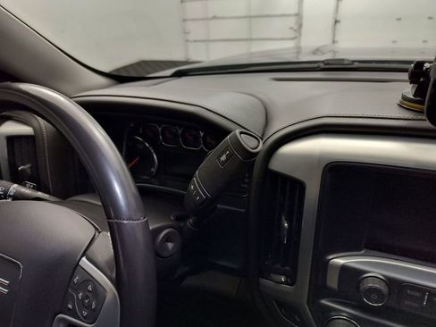 Used 2018 GMC Sierra 1500 SLT w/ SLT Premium Package AWD/4WD image 24