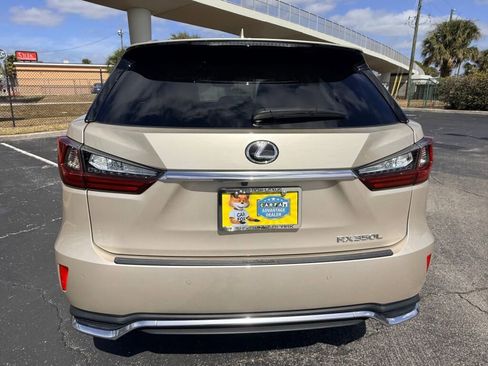 Used 2018 Lexus RX 350L w/ Premium Package image 10