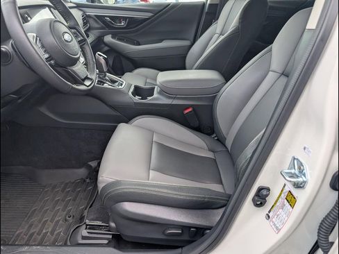 Used 2025 Subaru Outback Onyx Edition AWD/4WD image 10