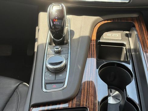 Certified 2023 Cadillac Escalade Premium Luxury AWD/4WD image 13