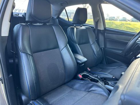Used 2017 Toyota Corolla SE FWD image 16