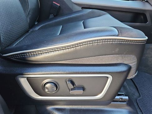 Used 2024 RAM 1500 Laramie image 27