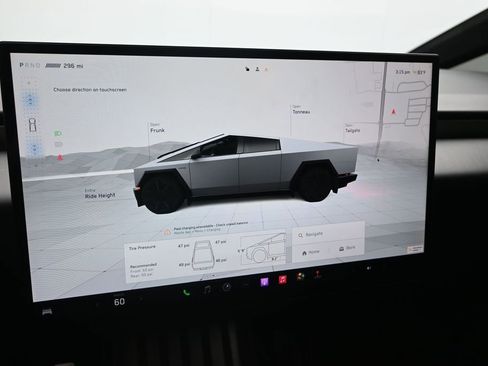 Used 2024 Tesla Cybertruck AWD Crew Cab image 13