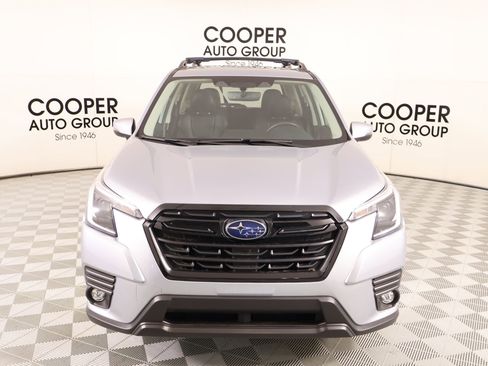Used 2024 Subaru Forester Limited AWD/4WD image 9
