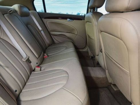 Used 2006 Buick Lucerne CXL w/ Luxury Package image 31
