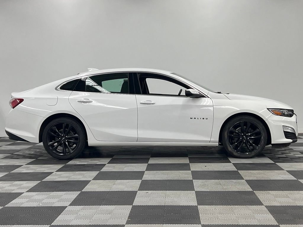 Used 2024 Chevrolet Malibu LT w/ Sport Edition FWD image 8