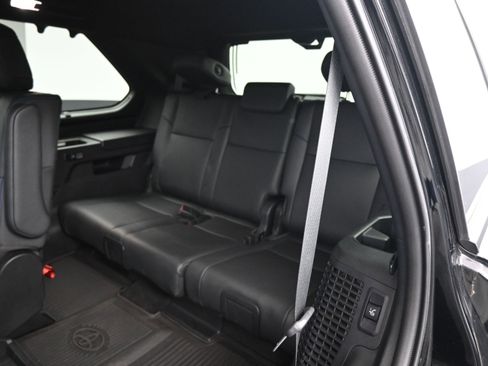 Used 2023 Toyota Sequoia Platinum image 13